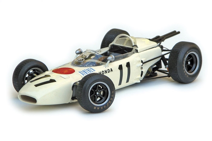 1965 Honda RA272 - Richie Ginther 1/20th Scale Model Kit - Click Image to Close