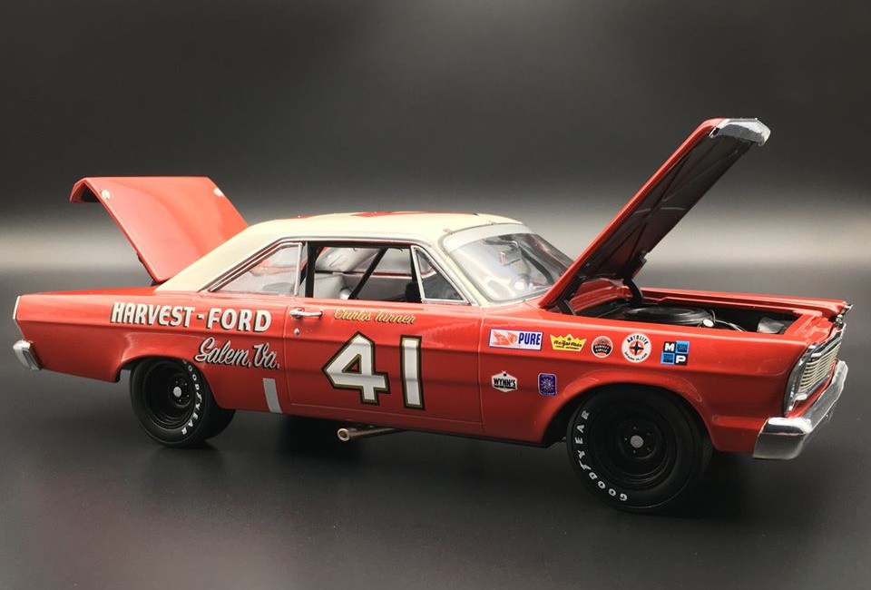 Curtis Turner Univ of Racing 1/24th 1965 Ford Galaxy Diecast - Click Image to Close